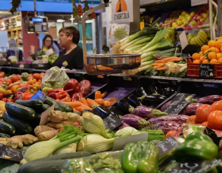 exploring-mercat-de-l-olivar-palma-s-best-market-palma-centre-and-marina-4 (1)